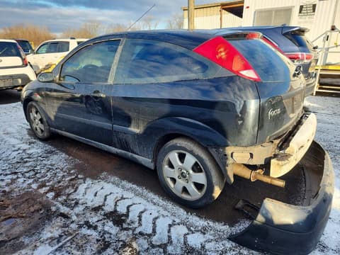 2002 Ford Focus, VIN 3FAFP31322R191705. Фото 2 з 6 з аукціону Copart. Каталог авто зі США OpenDataCar.