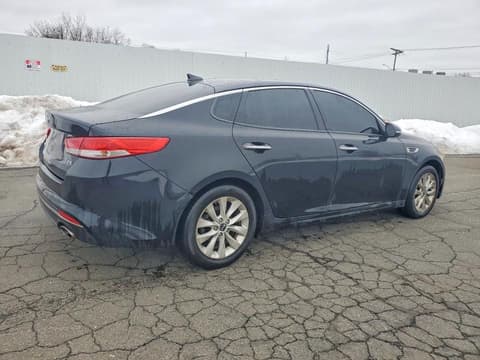 2016 Kia Optima, VIN 5XXGU4L38GG069799. Фото 3 из 6 с аукциона Copart. Каталог авто из США OpenDataCar.