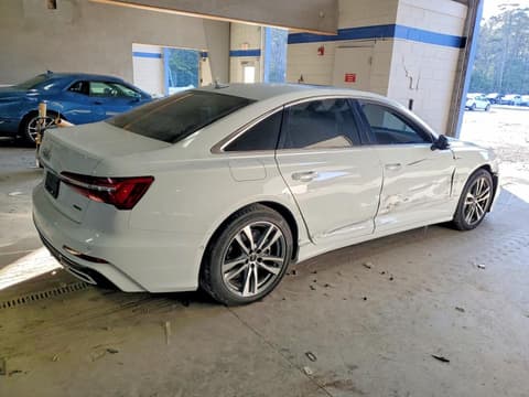 2021 Audi A6, VIN WAUM2AF22MN023456. Фото 3 з 6 з аукціону Copart. Каталог авто зі США OpenDataCar.