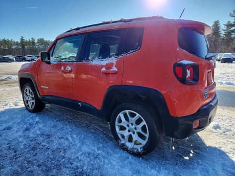 2015 Jeep Renegade, VIN ZACCJBBT0FPC26040. Фото 2 з 6 з аукціону Copart. Каталог авто зі США OpenDataCar.
