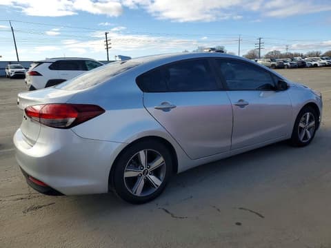 2018 Kia Forte, VIN 3KPFL4A74JE173680. Фото 3 з 6 з аукціону Copart. Каталог авто зі США OpenDataCar.