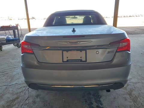2013 Chrysler 200, VIN 1C3BCBEB1DN592334. Фото 6 з 6 з аукціону Copart. Каталог авто зі США OpenDataCar.