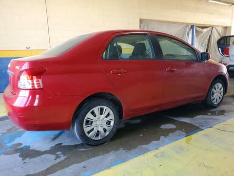 2010 Toyota Yaris, VIN JTDBT4K3XA1373556. Фото 3 з 6 з аукціону Copart. Каталог авто зі США OpenDataCar.