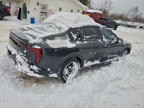 2025 Kia K4, VIN 3KPFU4DE6SE043120. Фото 3 з 6 з аукціону Copart. Каталог авто зі США OpenDataCar.