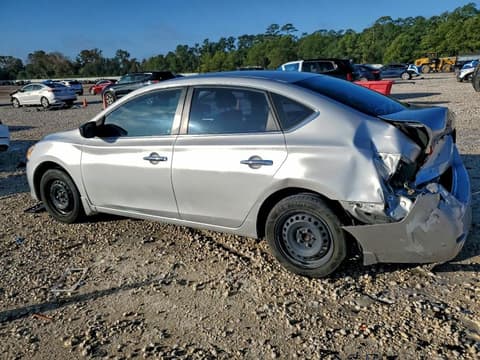 2015 Nissan Sentra, VIN 3N1AB7AP2FY322479. Фото 2 з 6 з аукціону Copart. Каталог авто зі США OpenDataCar.