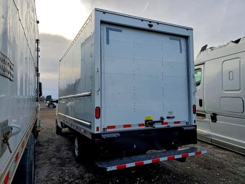 2025 Gmc Savana, VIN 7GZ07SF71SN008192. Фото 2 з 6 з аукціону Copart. Каталог авто зі США OpenDataCar.