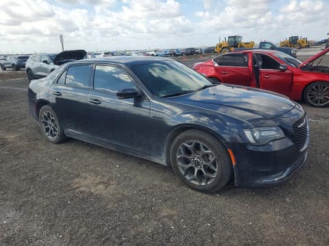 2017 Chrysler 300, VIN 2C3CCAGG2HH565701. Фото 4 з 6 з аукціону Copart. Каталог авто зі США OpenDataCar.