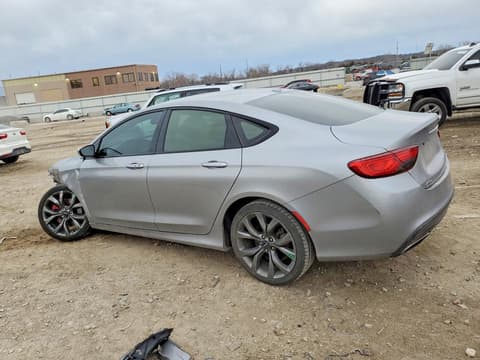 2015 Chrysler 200, VIN 1C3CCCBGXFN673457. Фото 2 из 6 с аукциона Copart. Каталог авто из США OpenDataCar.