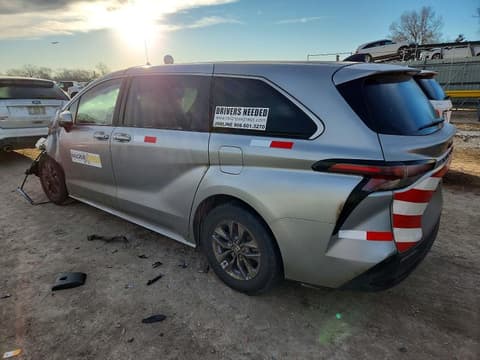 2024 Toyota Sienna, VIN 5TDKSKFC7RS131629. Фото 2 из 6 с аукциона Copart. Каталог авто из США OpenDataCar.