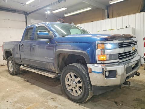2015 Chevrolet Silverado 2500, VIN 1GC2KVEGXFZ556732. Zdjęcie 4 z 6 z aukcji Copart. Katalog aut z USA OpenDataCar.