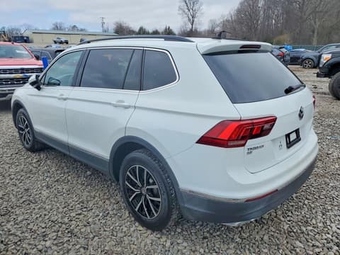 2021 Volkswagen Tiguan, VIN 3VV2B7AX5MM079788. Фото 2 из 6 с аукциона Copart. Каталог авто из США OpenDataCar.