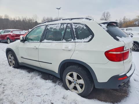 2009 Bmw X5, VIN 5UXFE435X9L262547. Photo 2 of 6 from Copart auction. OpenDataCar US salvage catalog.