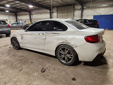 2015 Bmw M235i, VIN WBA1J7C59FV253666. Фото 2 из 6 с аукциона Copart. Каталог авто из США OpenDataCar.