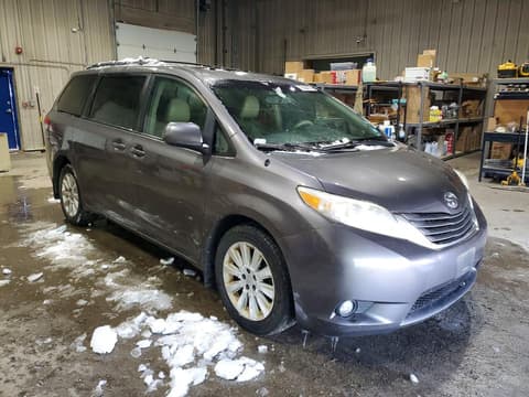 2011 Toyota Sienna, VIN 5TDDK3DC0BS010738. Фото 4 з 6 з аукціону Copart. Каталог авто зі США OpenDataCar.
