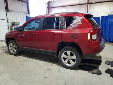 2014 Jeep Compass, VIN 1C4NJDEB0ED600246. Фото 2 з 6 з аукціону Copart. Каталог авто зі США OpenDataCar.