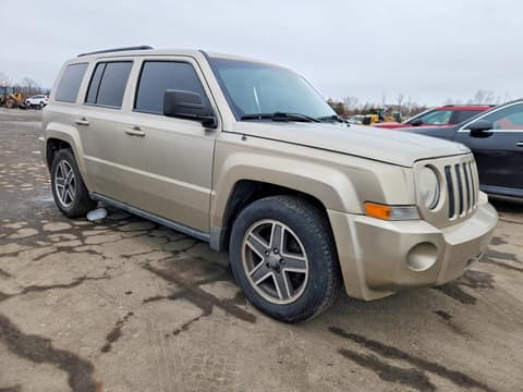 2010 Jeep Patriot, VIN 1J4NF2GB0AD524325. Фото 4 з 6 з аукціону Copart. Каталог авто зі США OpenDataCar.