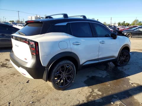 2025 Nissan Kicks, VIN 3N8AP6DA4SL407075. Фото 3 з 6 з аукціону Copart. Каталог авто зі США OpenDataCar.