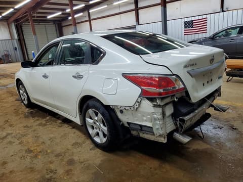 2014 Nissan Altima, VIN 1N4AL3AP9EN245341. Фото 2 з 6 з аукціону Copart. Каталог авто зі США OpenDataCar.