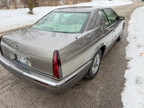 1999 Cadillac Eldorado, VIN 1G6EL12Y8XU600597. Фото 4 з 6 з аукціону Copart. Каталог авто зі США OpenDataCar.