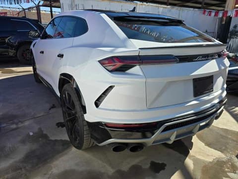 2021 Lamborghini Urus, VIN ZPBUA1ZL6MLA12443. Фото 3 з 6 з аукціону Copart. Каталог авто зі США OpenDataCar.