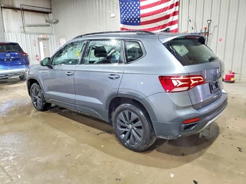 2024 Volkswagen Taos, VIN 3VV5X7B24RM014875. Zdjęcie 2 z 6 z aukcji Copart. Katalog aut z USA OpenDataCar.