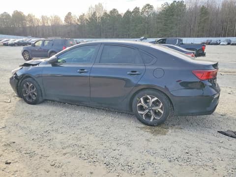 2021 Kia Forte, VIN 3KPF24AD6ME365146. Фото 2 з 6 з аукціону Copart. Каталог авто зі США OpenDataCar.