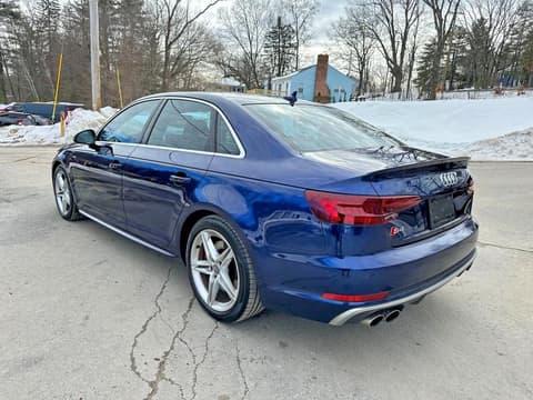2018 Audi S4, VIN WAUC4AF44JA234040. Фото 2 из 6 с аукциона Copart. Каталог авто из США OpenDataCar.