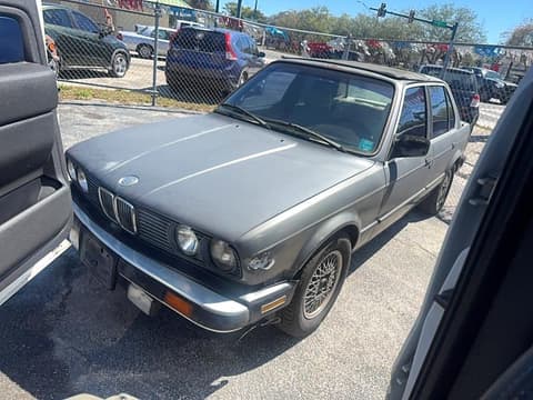 1987 Bmw 3 Series, VIN WBAAE6402H1712144. Zdjęcie 2 z 6 z aukcji Copart. Katalog aut z USA OpenDataCar.