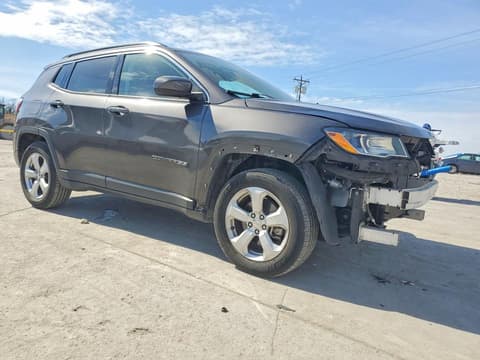 2018 Jeep Compass, VIN 3C4NJCBB9JT410853. Фото 4 з 6 з аукціону Copart. Каталог авто зі США OpenDataCar.