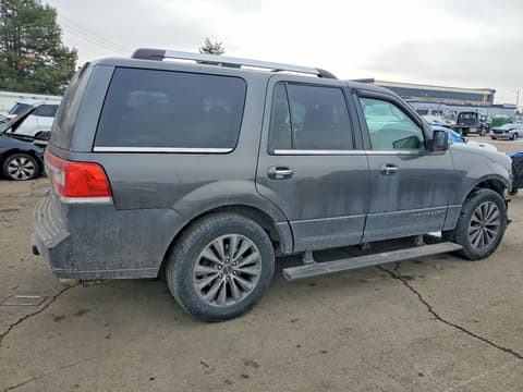 2015 Lincoln Navigator, VIN 5LMJJ2JT8FEJ03922. Фото 3 з 6 з аукціону Copart. Каталог авто зі США OpenDataCar.