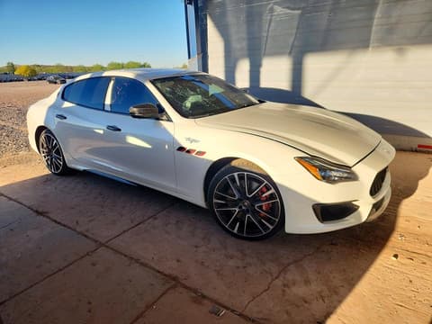 2022 Maserati Quattroporte, VIN ZAM56ZPT6NX393134. Фото 4 з 6 з аукціону Copart. Каталог авто зі США OpenDataCar.