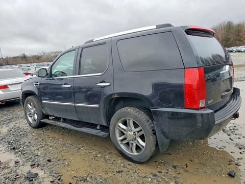 2011 Cadillac Escalade, VIN 1GYS4CEF2BR117504. Фото 2 из 6 с аукциона Copart. Каталог авто из США OpenDataCar.