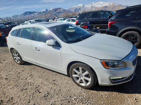 2016 Volvo V60, VIN YV140MEK5G1292519. Фото 4 з 6 з аукціону Copart. Каталог авто зі США OpenDataCar.