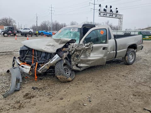 2002 Chevrolet Silverado, VIN 1GCEK19TX2E276727. Фото 1 з 6 з аукціону Copart. Каталог авто зі США OpenDataCar.