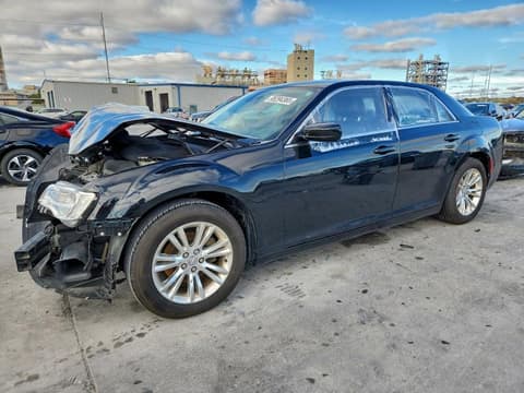 2017 Chrysler 300, VIN 2C3CCAAG3HH516256. Фото 1 з 6 з аукціону Copart. Каталог авто зі США OpenDataCar.