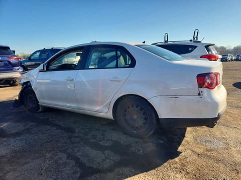 2010 Volkswagen Jetta, VIN 3VWJZ7AJ5AM060197. Фото 2 з 6 з аукціону Copart. Каталог авто зі США OpenDataCar.