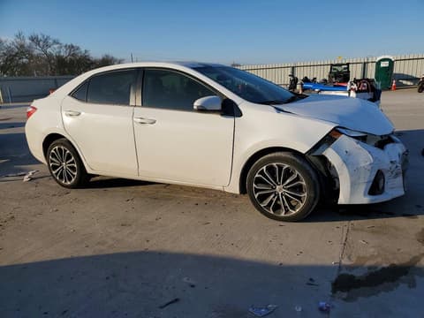 2016 Toyota Corolla, VIN 5YFBURHE3GP455104. Фото 4 з 6 з аукціону Copart. Каталог авто зі США OpenDataCar.