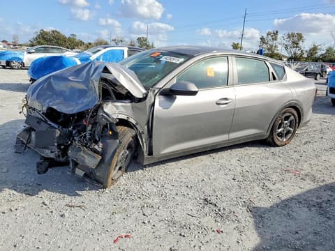 2025 Kia K4, VIN 3KPFT4DE5SE186353. Фото 1 з 6 з аукціону Copart. Каталог авто зі США OpenDataCar.