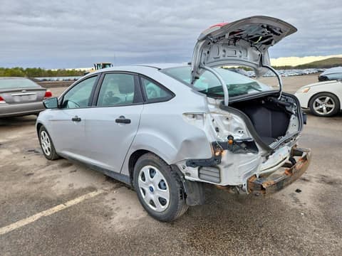 2013 Ford Focus, VIN 1FADP3E20DL314475. Фото 2 з 6 з аукціону Copart. Каталог авто зі США OpenDataCar.