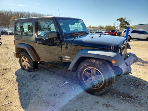 2016 Jeep Wrangler, VIN 1C4AJWAG2GL266158. Фото 4 из 6 с аукциона Copart. Каталог авто из США OpenDataCar.