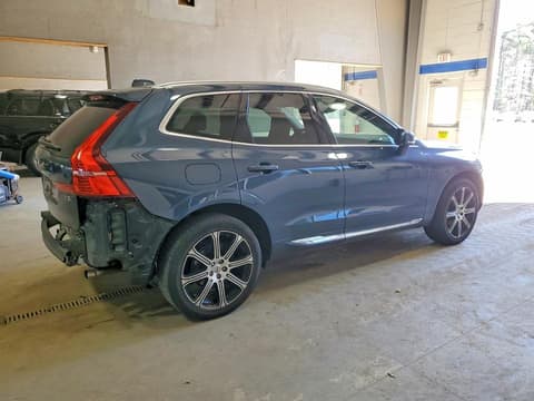 2021 Volvo XC60, VIN YV4102RL2M1685225. Фото 3 з 6 з аукціону Copart. Каталог авто зі США OpenDataCar.
