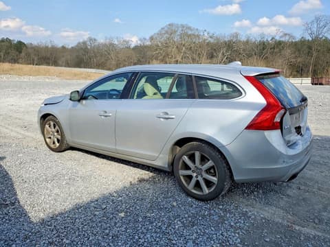 2017 Volvo V60, VIN YV140MEK8H1332819. Фото 2 з 6 з аукціону Copart. Каталог авто зі США OpenDataCar.