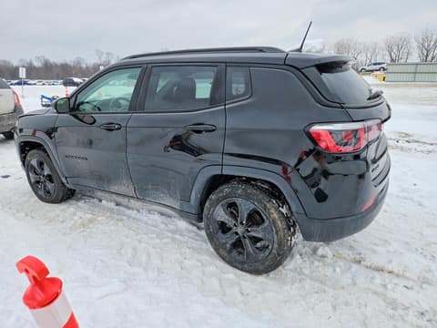 2019 Jeep Compass, VIN 3C4NJDBBXKT670590. Фото 2 з 6 з аукціону Copart. Каталог авто зі США OpenDataCar.