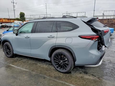 2025 Toyota Highlander, VIN 5TDKDRBH5SS589454. Фото 2 з 6 з аукціону Copart. Каталог авто зі США OpenDataCar.