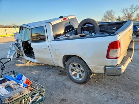 2019 Ram 1500, VIN 1C6RRFFG9KN727915. Фото 2 з 6 з аукціону Copart. Каталог авто зі США OpenDataCar.