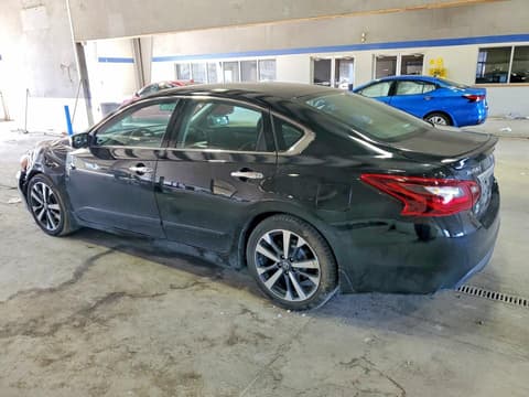 2017 Nissan Altima, VIN 1N4AL3AP5HC294052. Фото 2 з 6 з аукціону Copart. Каталог авто зі США OpenDataCar.