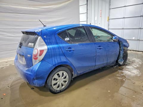 2014 Toyota Prius C, VIN JTDKDTB32E1569519. Фото 3 з 6 з аукціону Copart. Каталог авто зі США OpenDataCar.