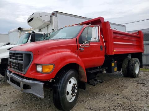 2000 Ford F-750, VIN 3FDXF75R0YMA78568. Фото 2 з 6 з аукціону Copart. Каталог авто зі США OpenDataCar.