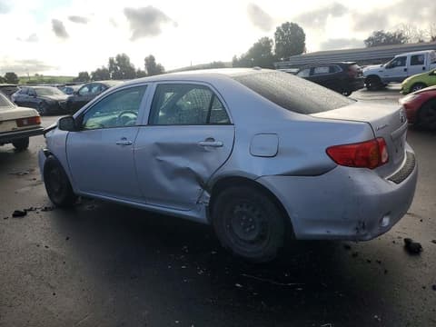 2010 Toyota Corolla, VIN 1NXBU4EE9AZ295338. Фото 2 з 6 з аукціону Copart. Каталог авто зі США OpenDataCar.