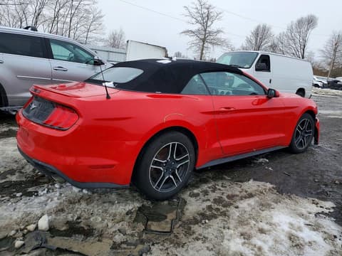 2021 Ford Mustang, VIN 1FATP8UH5M5100973. Фото 3 з 6 з аукціону Copart. Каталог авто зі США OpenDataCar.